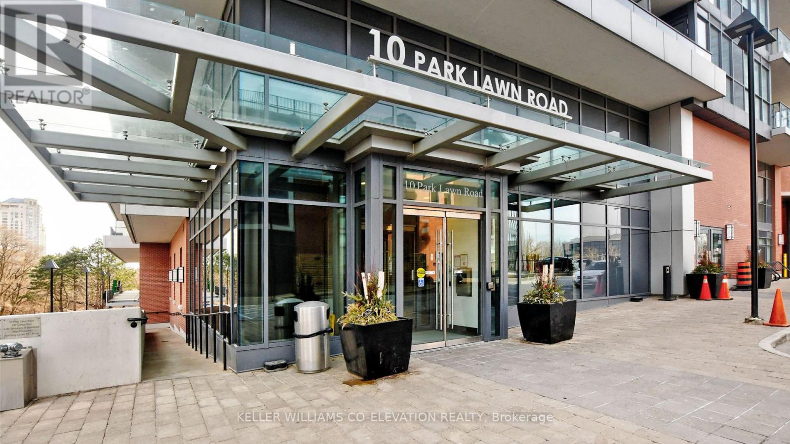 501 - 10 Park Lawn Road, Toronto, Ontario  M8Y 3H8 - Photo 13 - W12588292