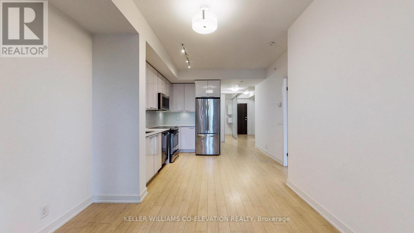 501 - 10 Park Lawn Road, Toronto, Ontario  M8Y 3H8 - Photo 3 - W12588292
