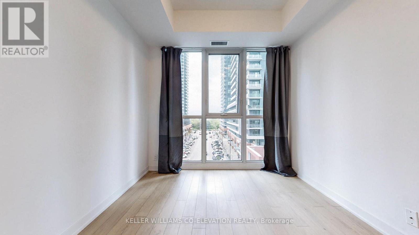 501 - 10 Park Lawn Road, Toronto, Ontario  M8Y 3H8 - Photo 5 - W12588292