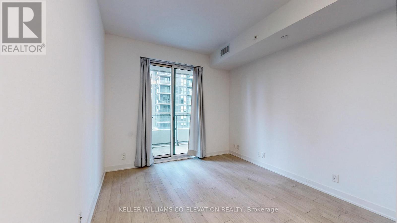 501 - 10 Park Lawn Road, Toronto, Ontario  M8Y 3H8 - Photo 8 - W12588292