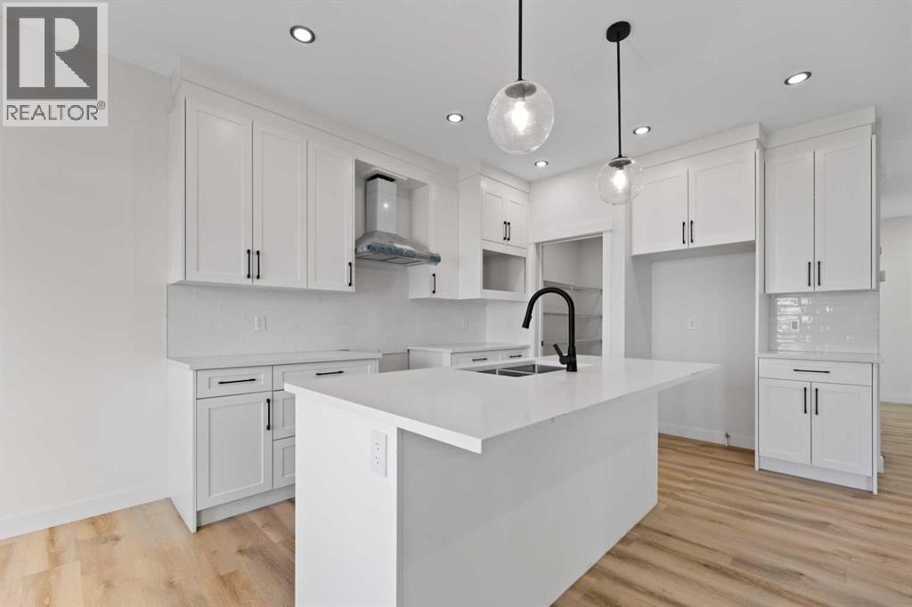 9 Mcclung Gate, Carstairs, Alberta  T0M 0N0 - Photo 5 - A2273235