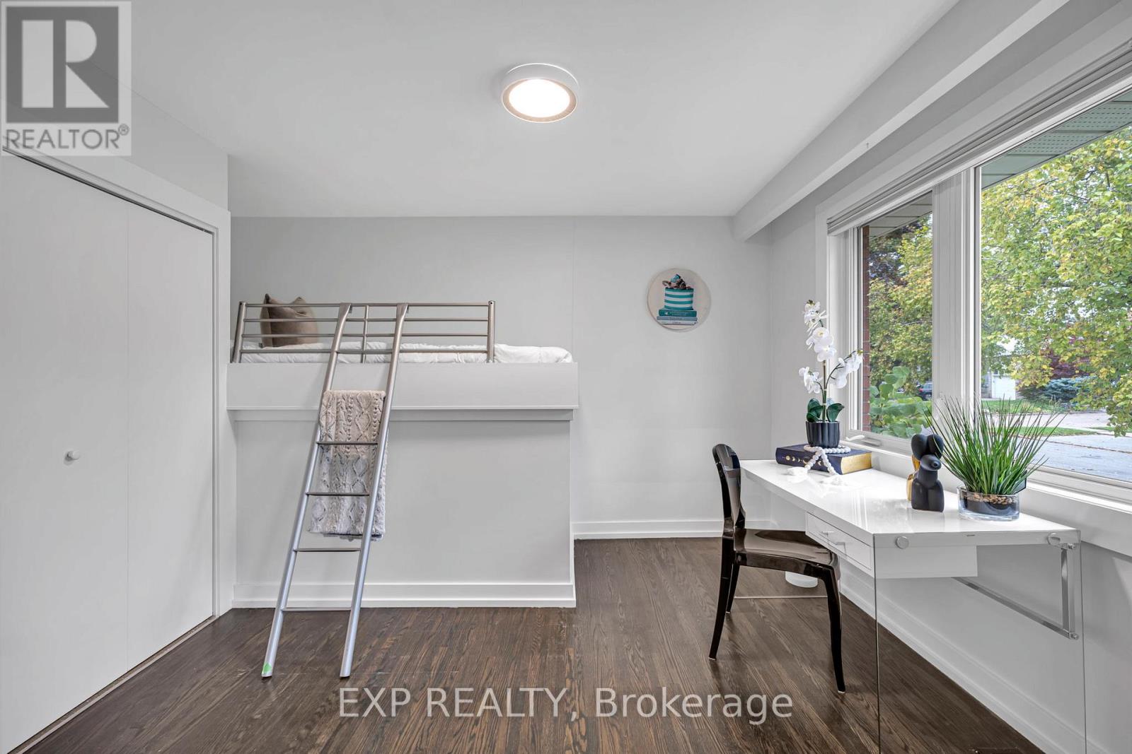 29 Newell Court, Toronto, Ontario  M9A 4T9 - Photo 21 - W12588308