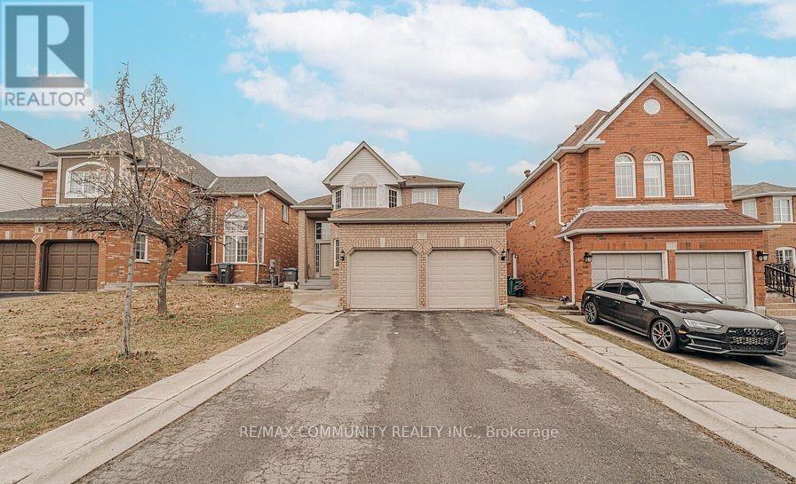 10 SQUIRRELTAIL WAY, Brampton, Ontario