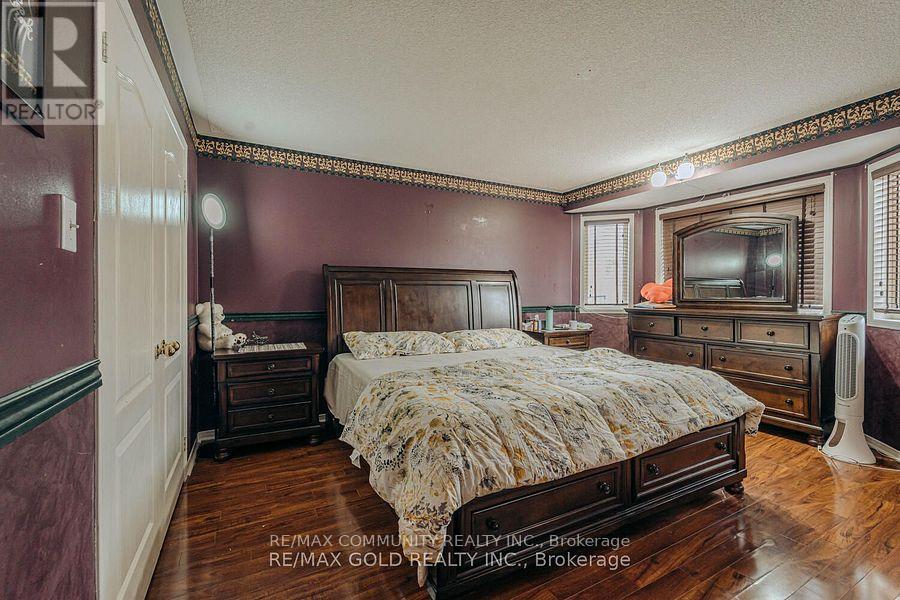 10 Squirreltail Way, Brampton, Ontario L6R 1X4 - Photo 13 - W12588314