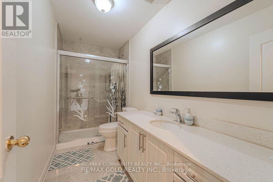 10 Squirreltail Way, Brampton, Ontario L6R 1X4 - Photo 17 - W12588314