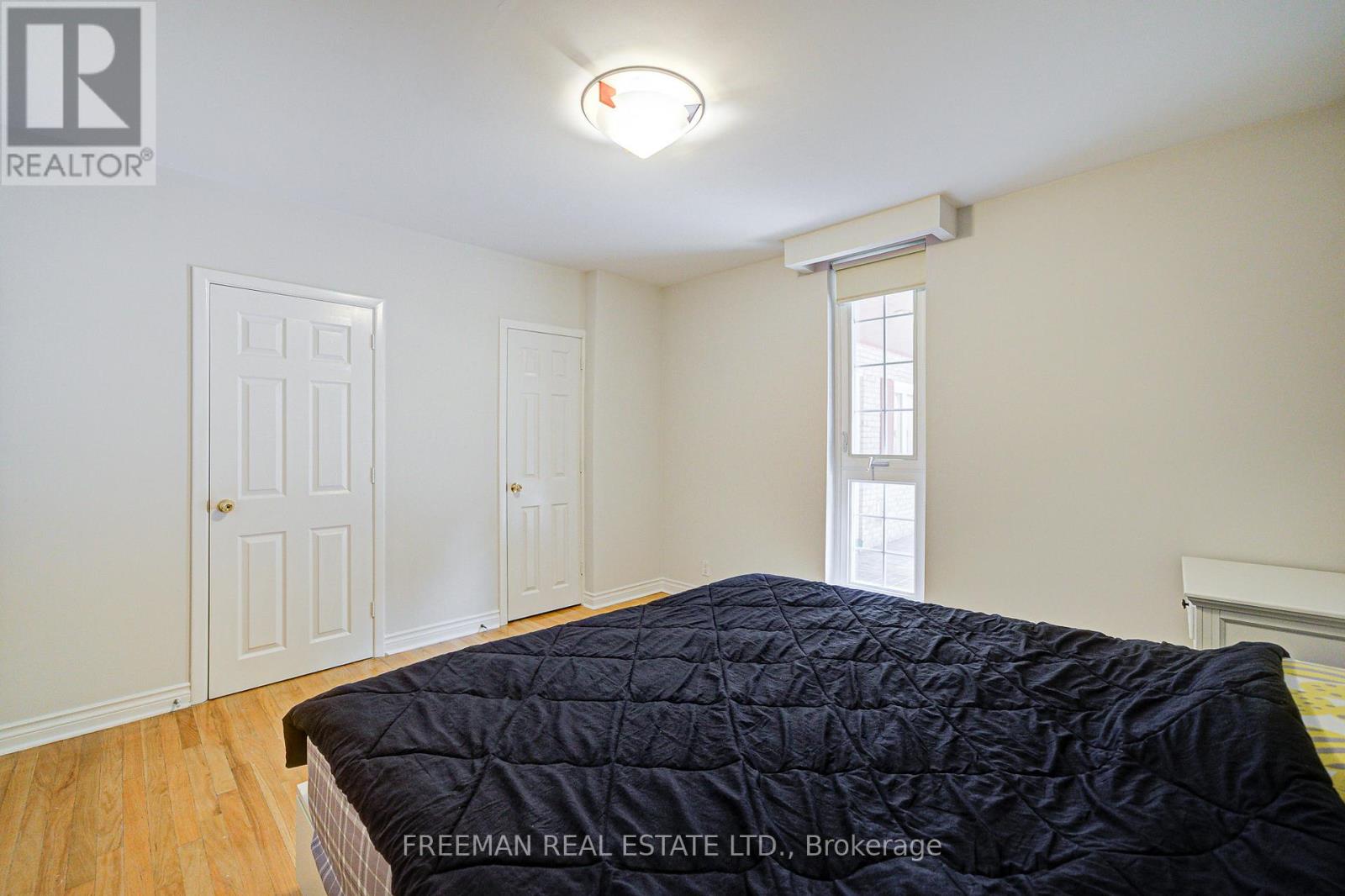 1528 Knareswood Drive, Mississauga, Ontario L5H 2M1 - Photo 43 - W12588322