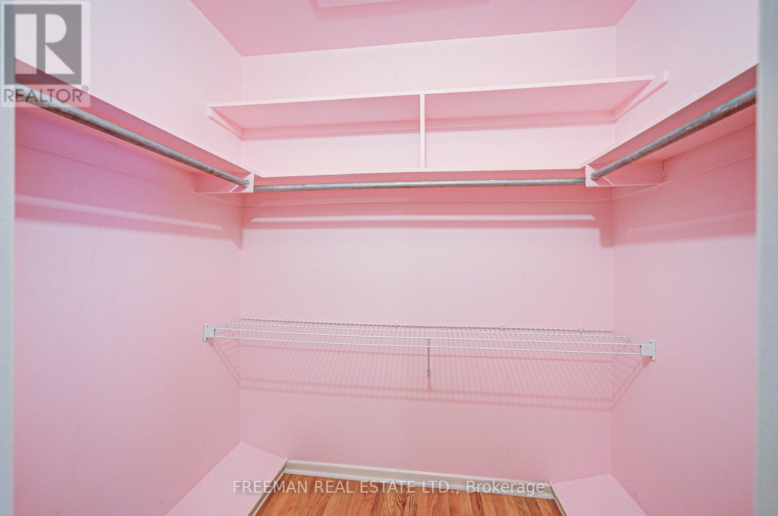 1528 Knareswood Drive, Mississauga, Ontario L5H 2M1 - Photo 44 - W12588322