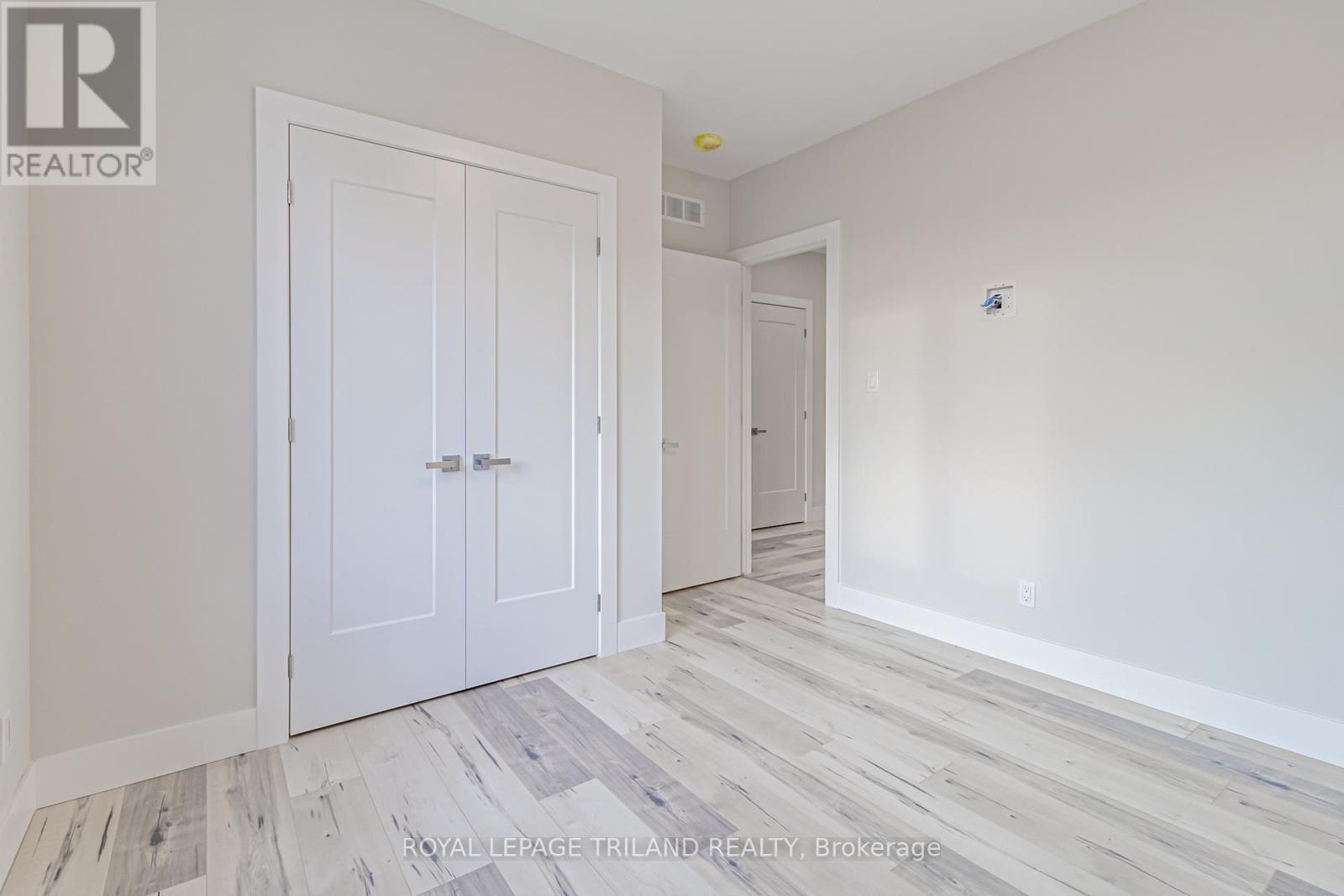 26 Tattersall Lane, Lambton Shores, Ontario N0M 1T0 - Photo 27 - X12588282