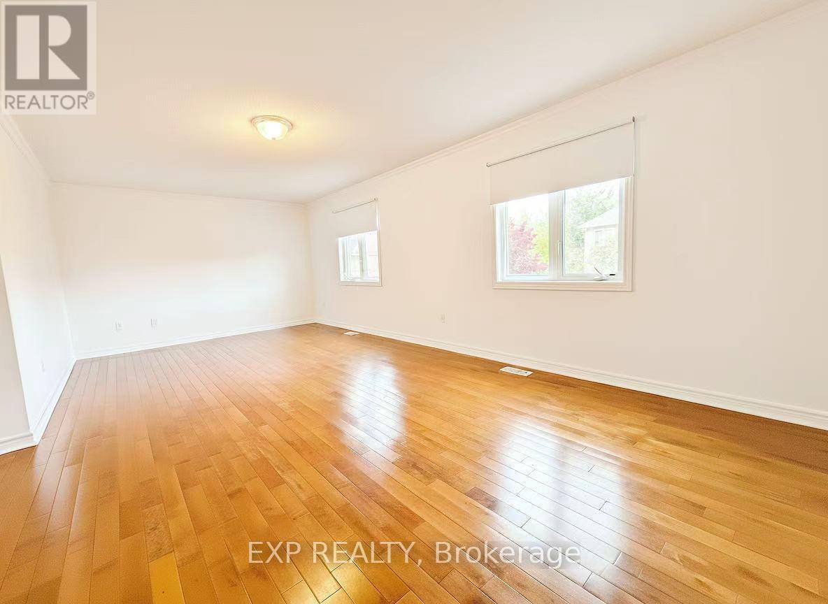 108 Norwood Avenue, Vaughan, Ontario L6A 3V7 - Photo 11 - N12588316