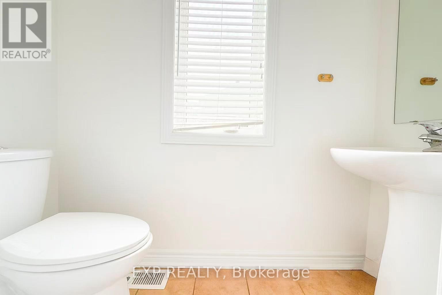 108 Norwood Avenue, Vaughan, Ontario L6A 3V7 - Photo 17 - N12588316