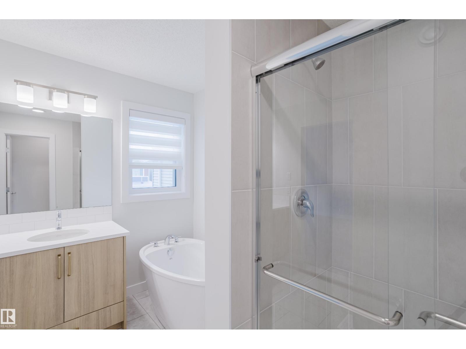 360 Bluff Cove, Leduc, Alberta  T9E 1S2 - Photo 46 - E4464396