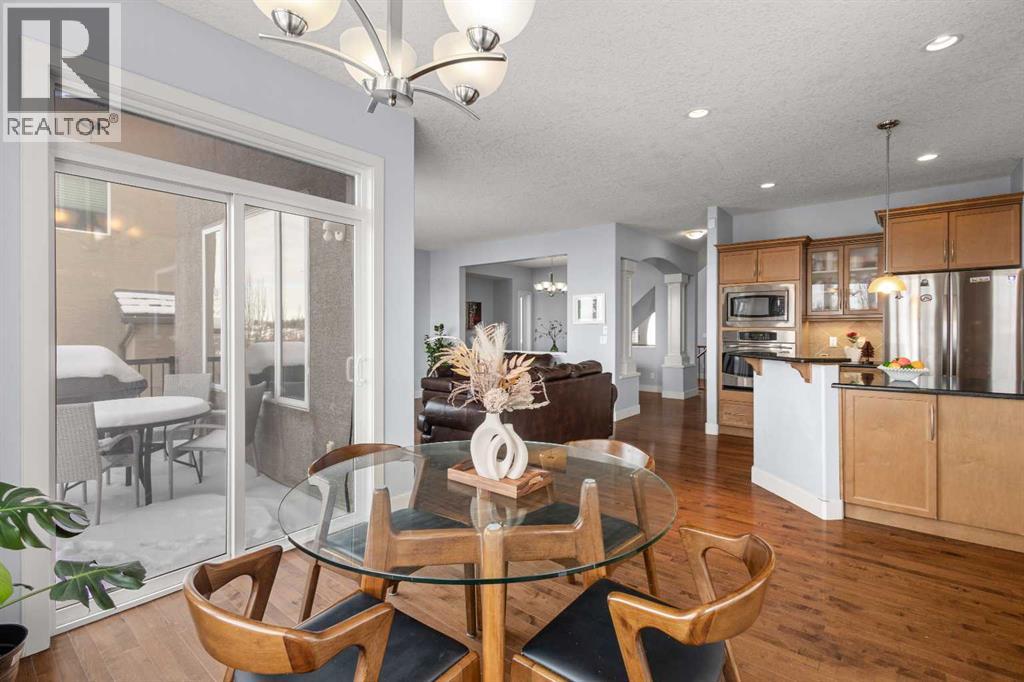 86 Royal Ridge Mount Nw, Calgary, Alberta  T3G 5Z3 - Photo 16 - A2273055