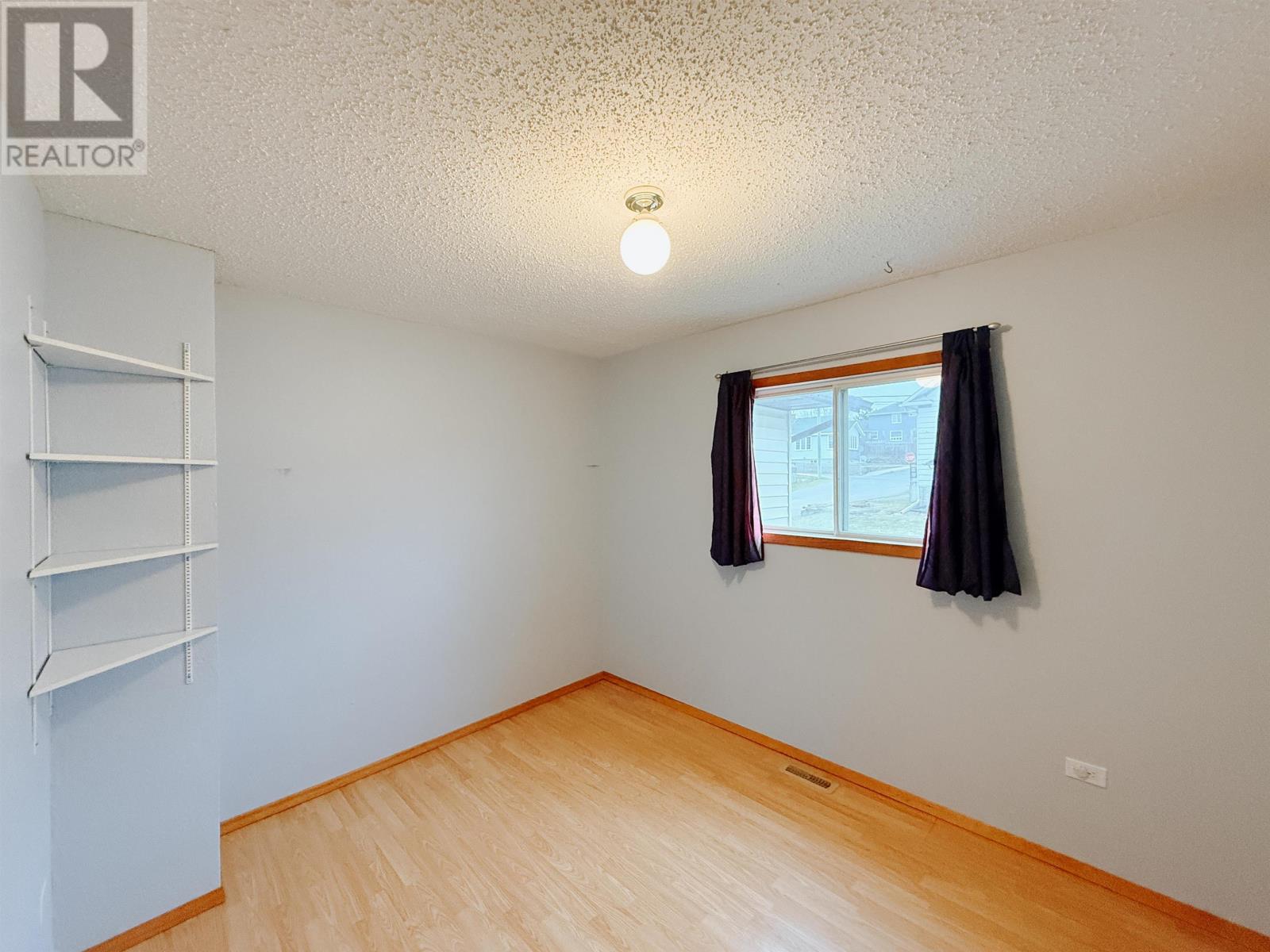 63 Peter Street West, Kenora, Ontario  P9N 3R4 - Photo 25 - TB253554