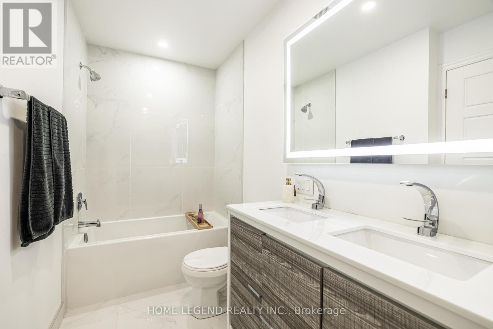 123 Bravo Lane, Newmarket, Ontario  L3X 0L2 - Photo 17 - N12565394