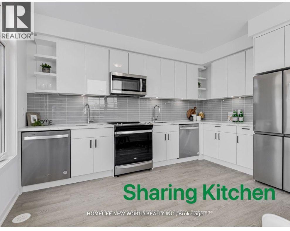 Room 1 - 72 Hooyo Terrace, Toronto, Ontario  M6A 0E2 - Photo 13 - C12470574