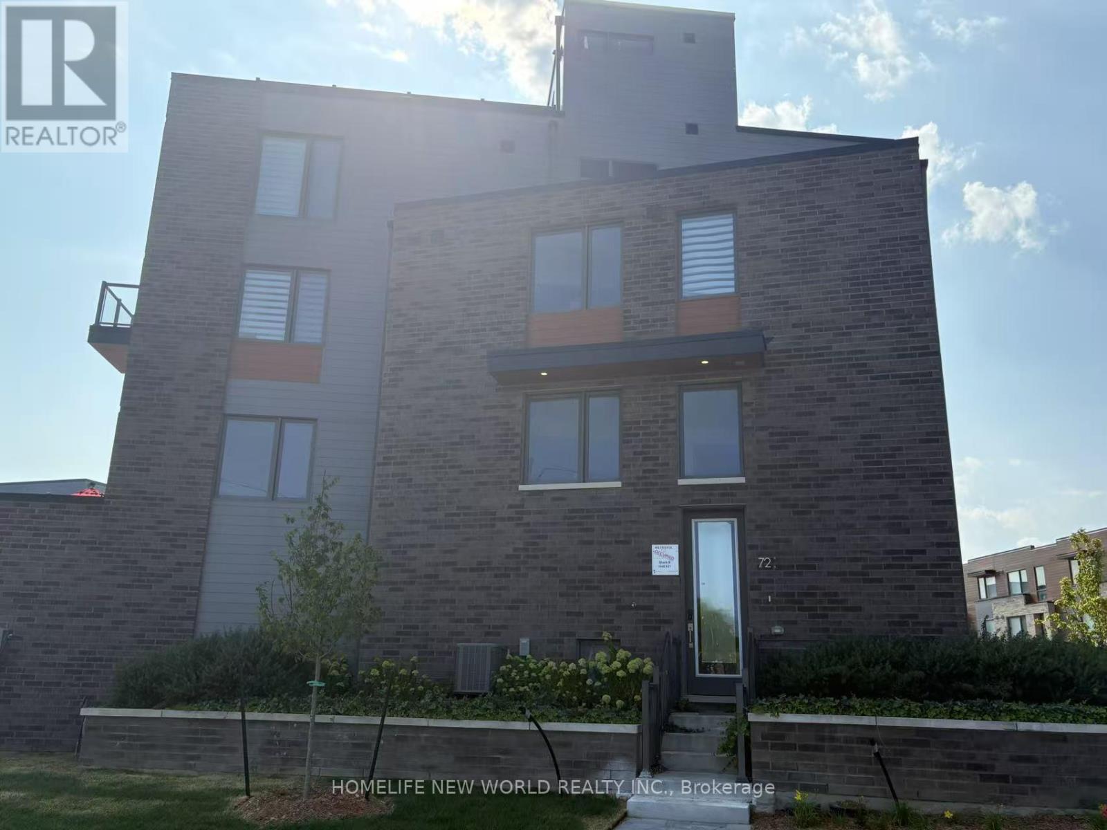 Room 1 - 72 Hooyo Terrace, Toronto, Ontario  M6A 0E2 - Photo 23 - C12470574