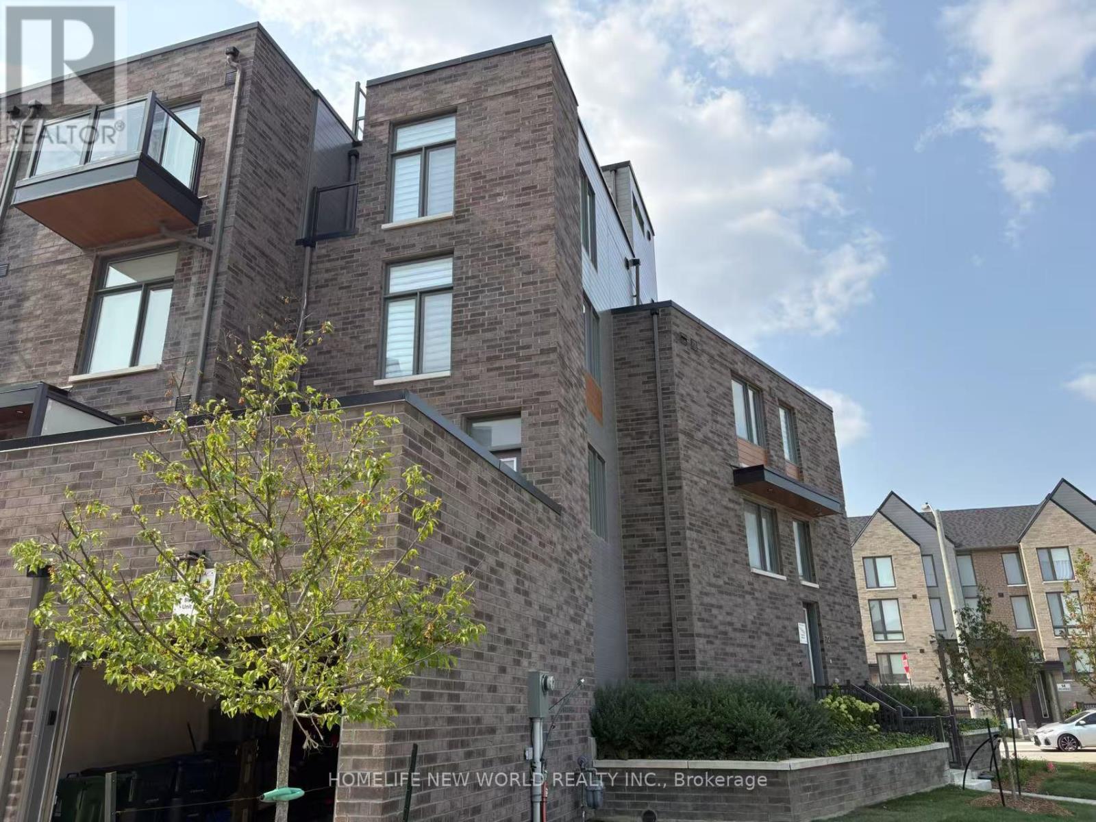 Room 2 - 72 Hooyo Terrace, Toronto, Ontario  M6A 0E2 - Photo 6 - C12470576