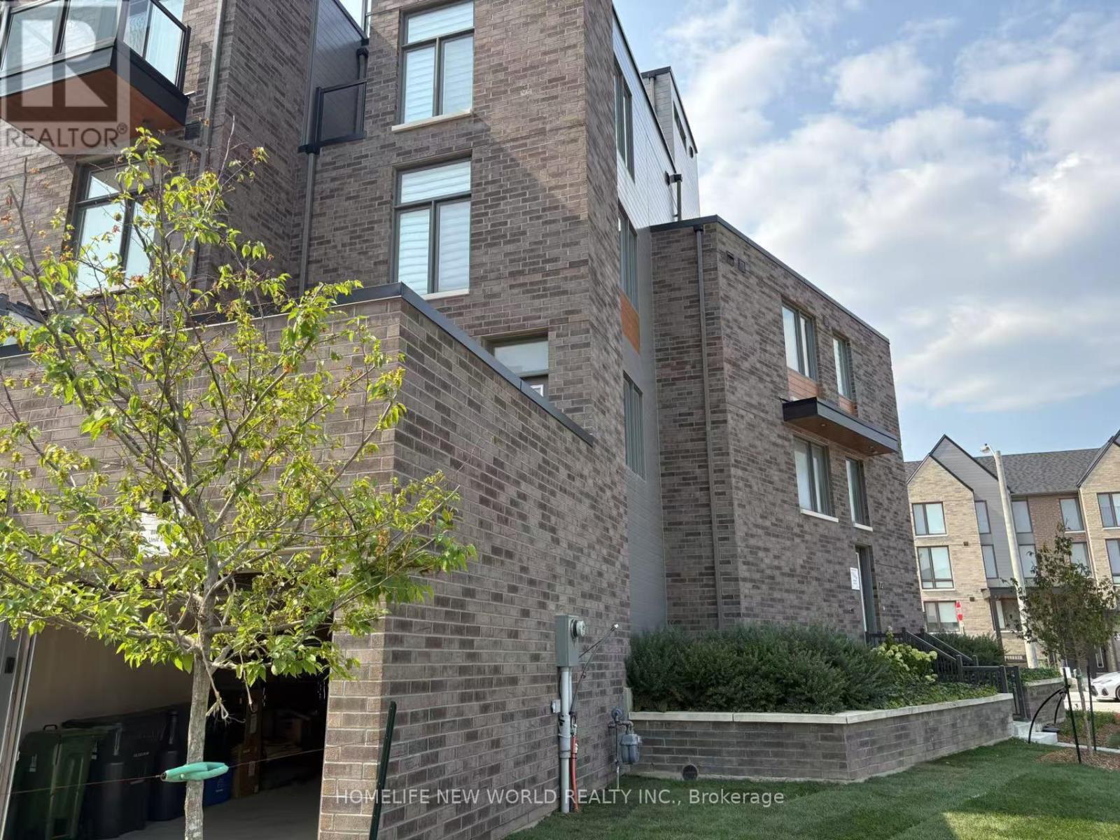 Room 2 - 72 Hooyo Terrace, Toronto, Ontario  M6A 0E2 - Photo 7 - C12470576