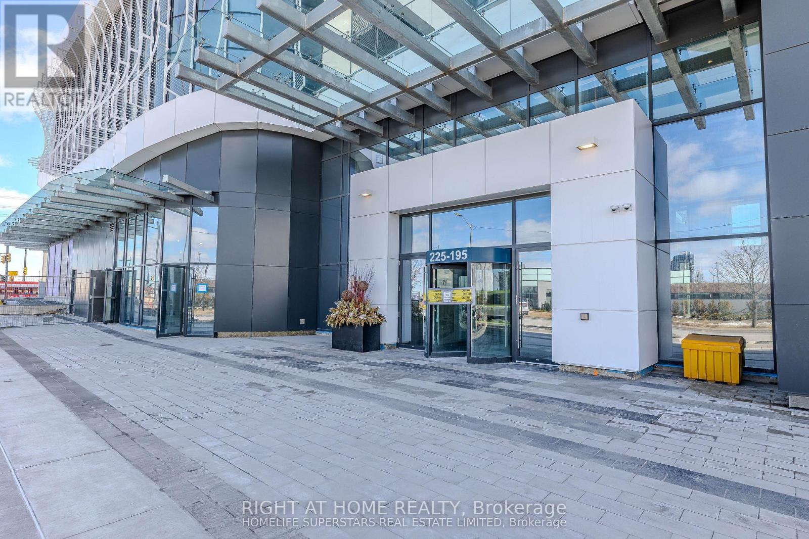 4205 - 195 Commerce Street, Vaughan, Ontario  L4K 0P9 - Photo 16 - N12588352