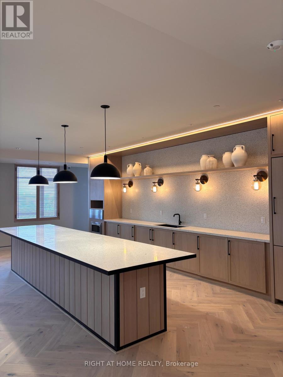 4205 - 195 Commerce Street, Vaughan, Ontario  L4K 0P9 - Photo 3 - N12588352