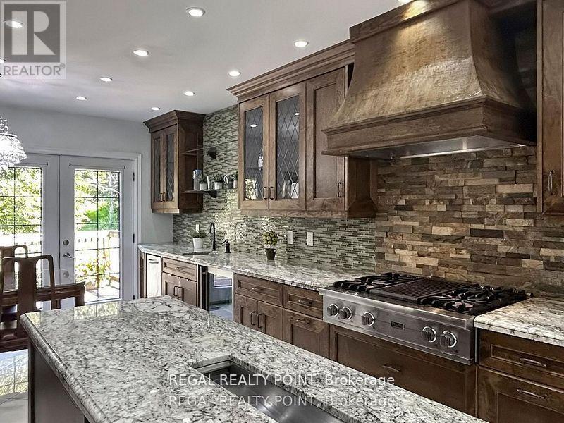 12 Fairway Heights Crescent, Markham, Ontario  L3T 1K2 - Photo 9 - N12588354