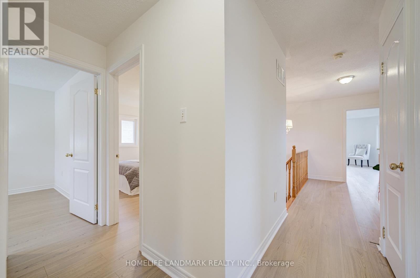 223 Deerglen Terrace, Aurora, Ontario  L4G 6Y5 - Photo 17 - N12588370