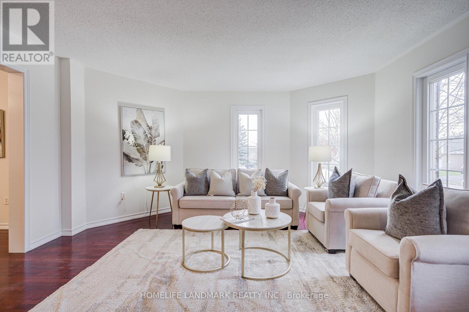 223 Deerglen Terrace, Aurora, Ontario  L4G 6Y5 - Photo 6 - N12588370