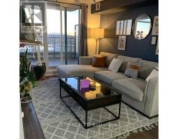 702 - 830 LAWRENCE AVENUE E, Toronto, Ontario