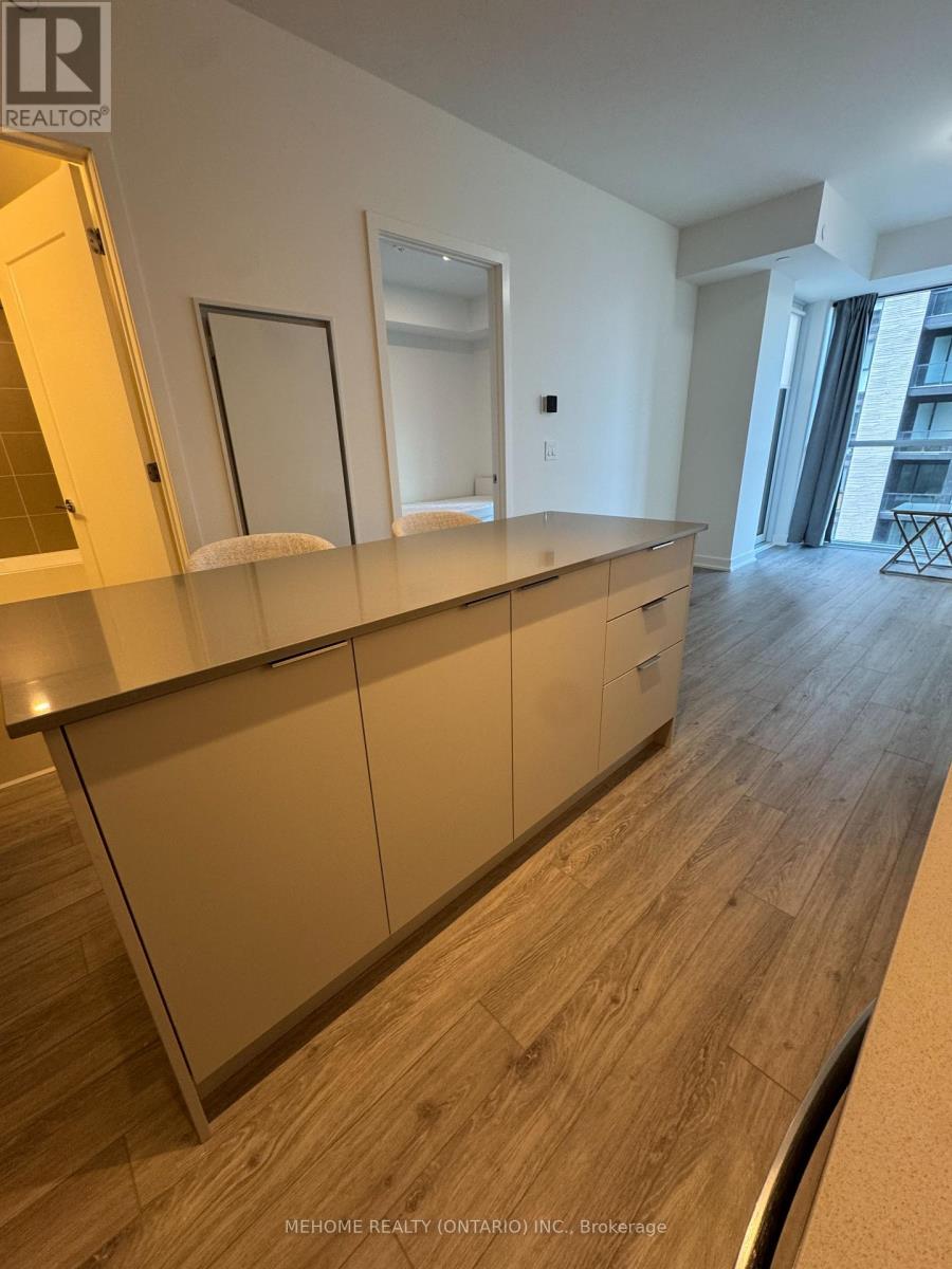 1301 - 3071 Trafalgar Road, Oakville, Ontario  L6H 8C6 - Photo 6 - W12588360