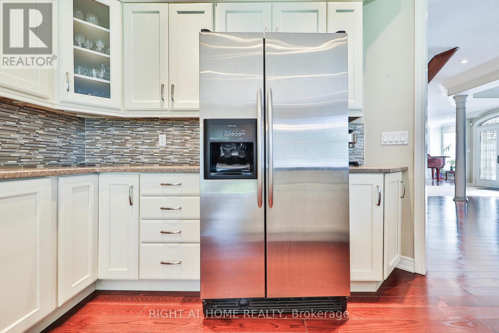 2435 Valley Forest Way, Oakville, Ontario  L6H 6W9 - Photo 13 - W12588366