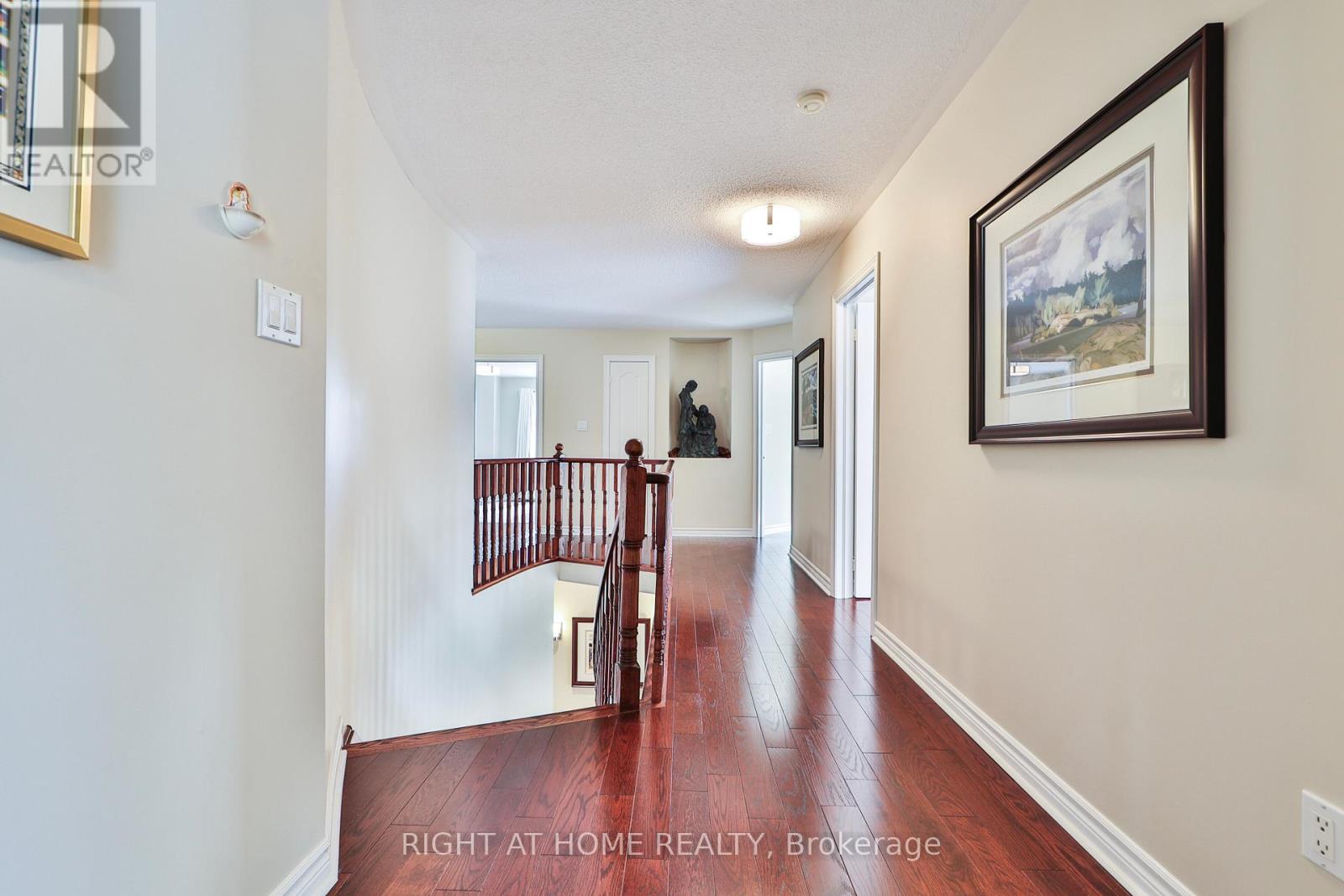 2435 Valley Forest Way, Oakville, Ontario  L6H 6W9 - Photo 19 - W12588366