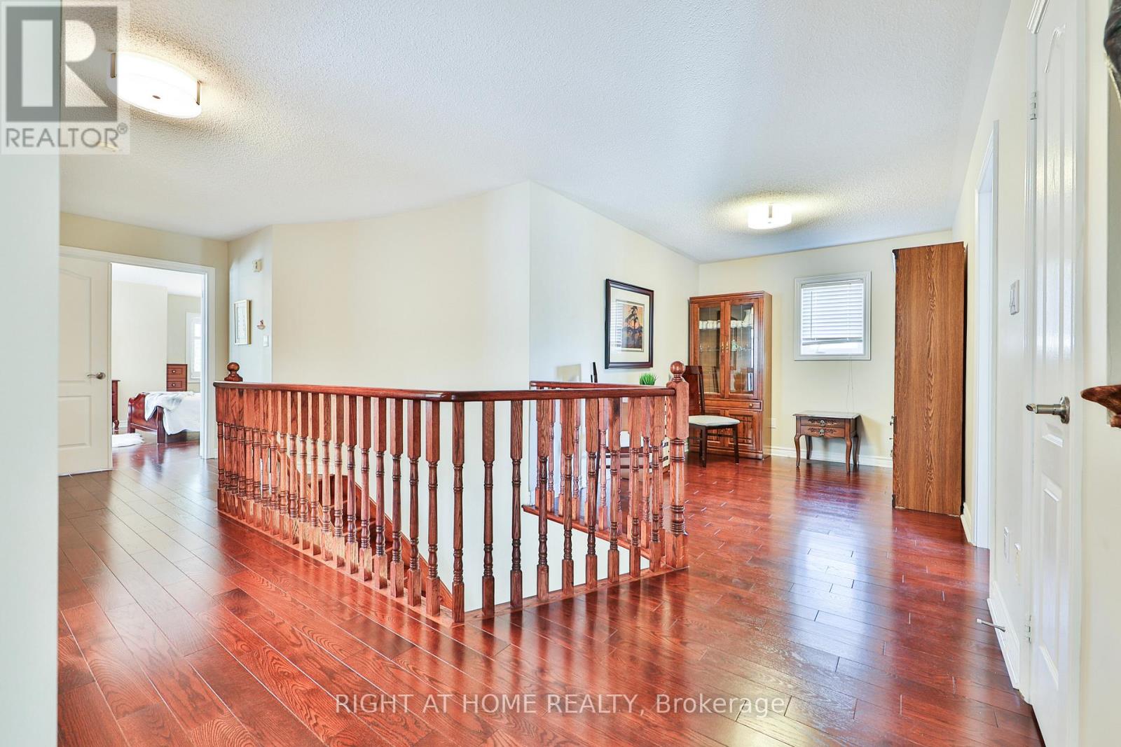 2435 Valley Forest Way, Oakville, Ontario  L6H 6W9 - Photo 20 - W12588366