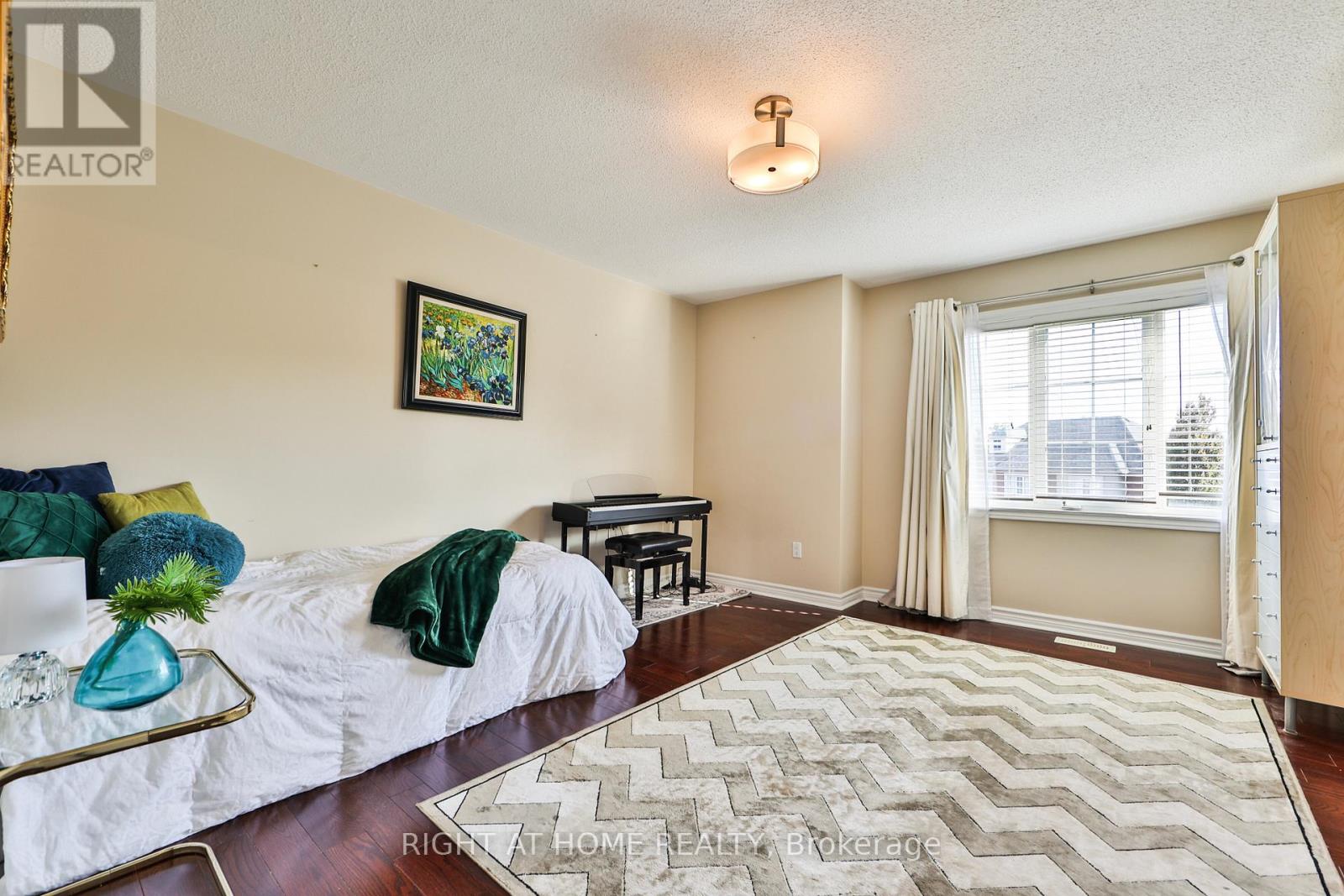 2435 Valley Forest Way, Oakville, Ontario  L6H 6W9 - Photo 36 - W12588366