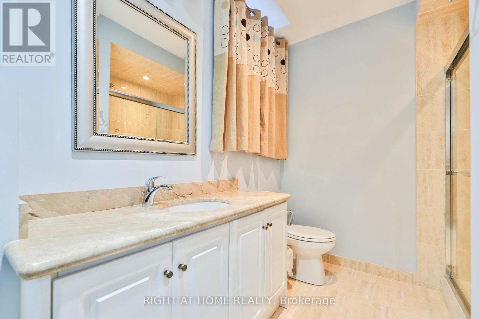 2435 Valley Forest Way, Oakville, Ontario  L6H 6W9 - Photo 45 - W12588366