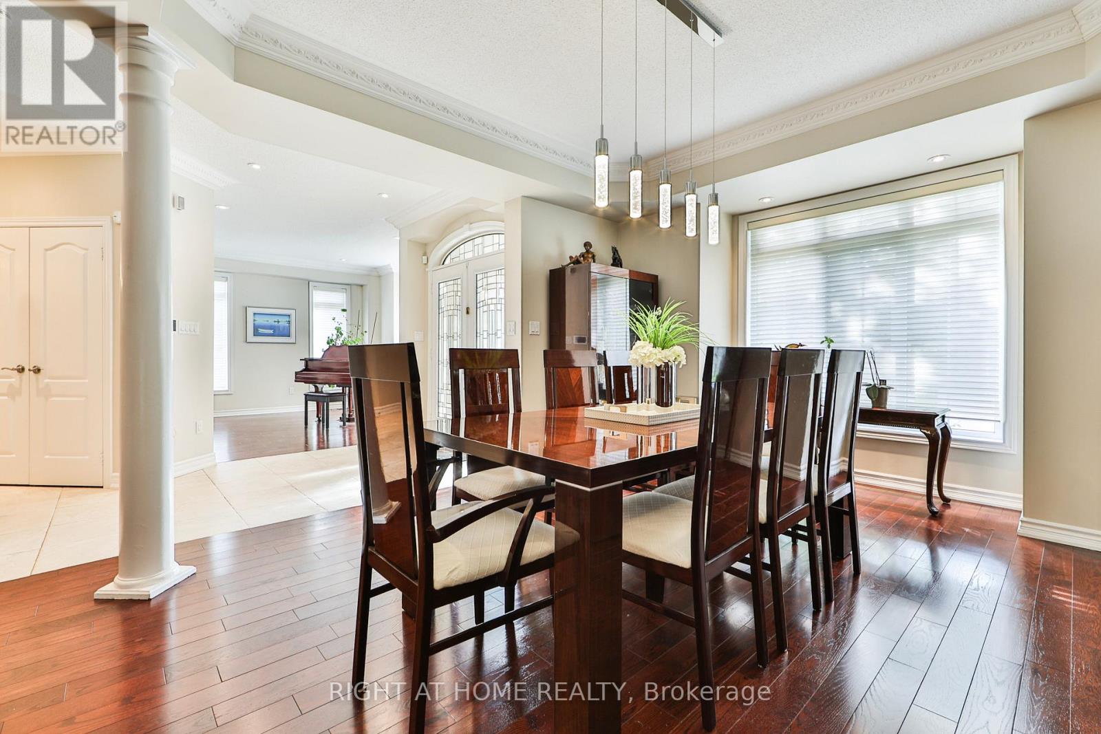 2435 Valley Forest Way, Oakville, Ontario  L6H 6W9 - Photo 7 - W12588366