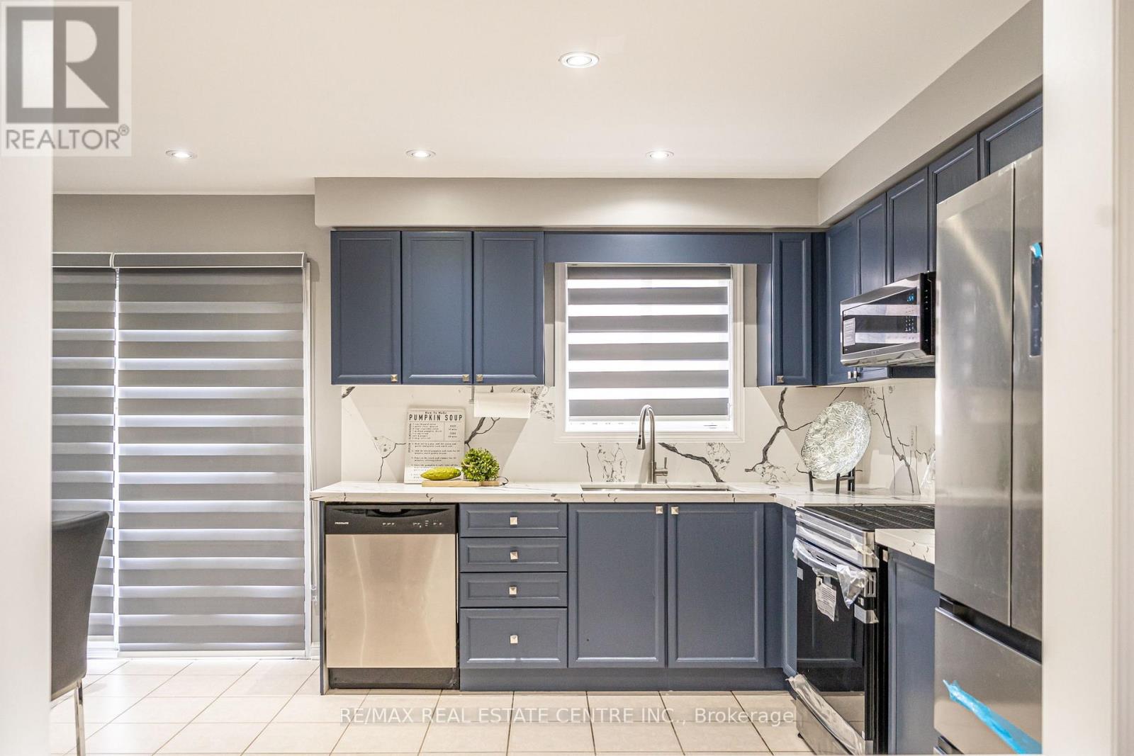 42 Brunswick Street, Brampton, Ontario  L6X 4Z9 - Photo 11 - W12588372