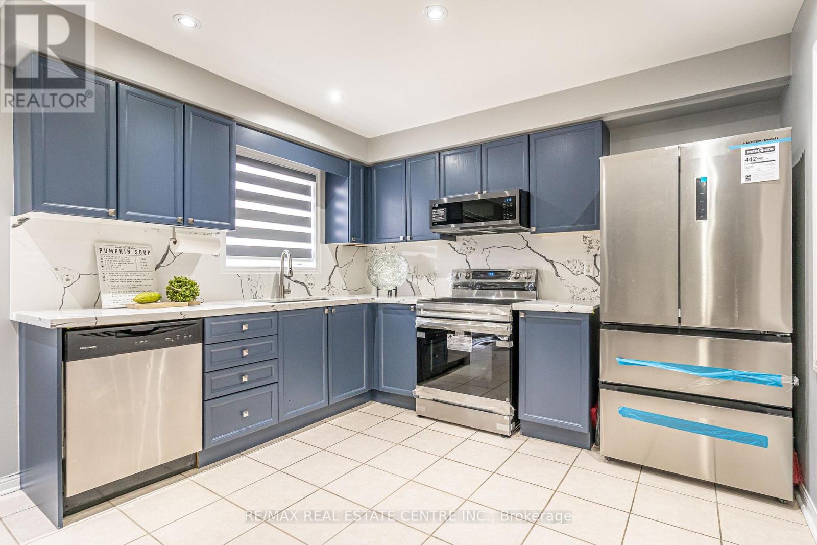 42 Brunswick Street, Brampton, Ontario  L6X 4Z9 - Photo 12 - W12588372