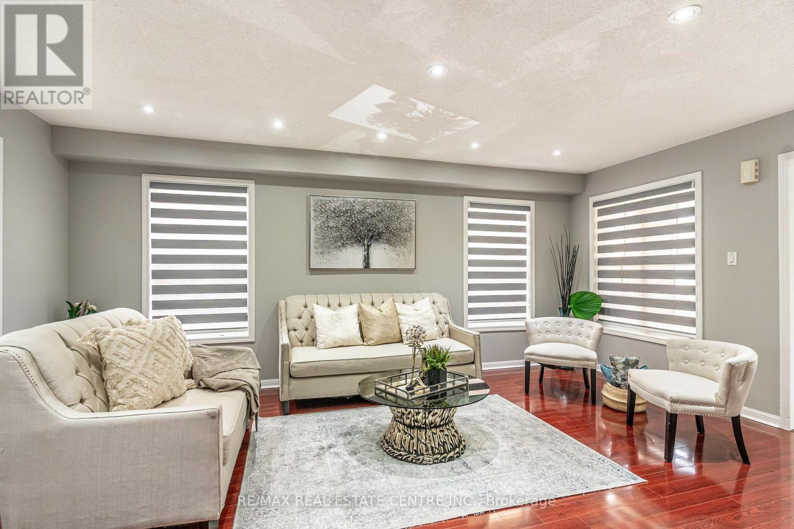 42 Brunswick Street, Brampton, Ontario  L6X 4Z9 - Photo 7 - W12588372