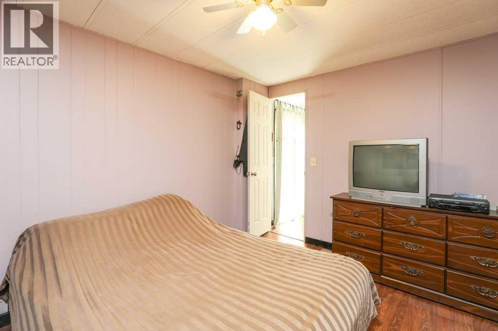 22720/22718 8 Avenue, Hillcrest, Alberta  T0K 1E0 - Photo 22 - A2263936