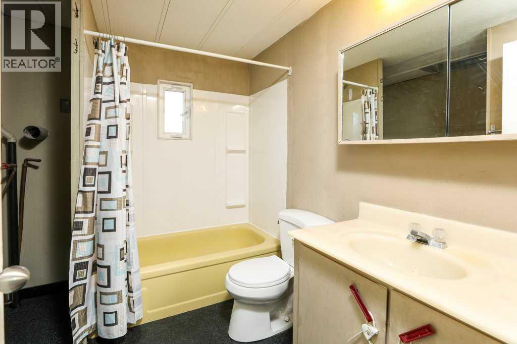 22720/22718 8 Avenue, Hillcrest, Alberta  T0K 1E0 - Photo 20 - A2263936