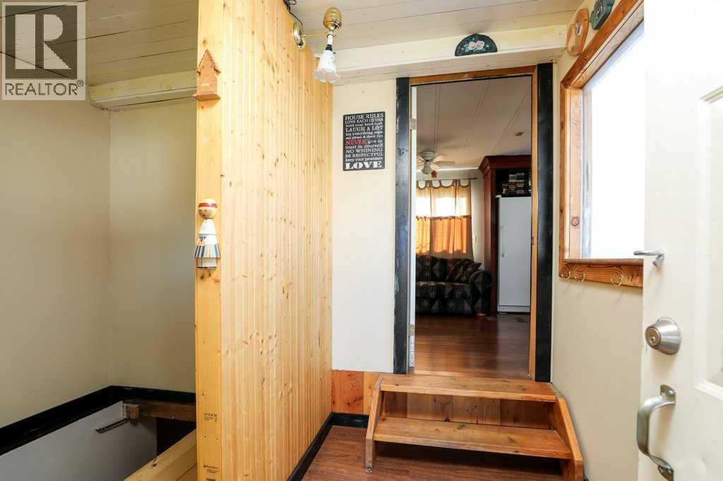 22720/22718 8 Avenue, Hillcrest, Alberta  T0K 1E0 - Photo 13 - A2263936