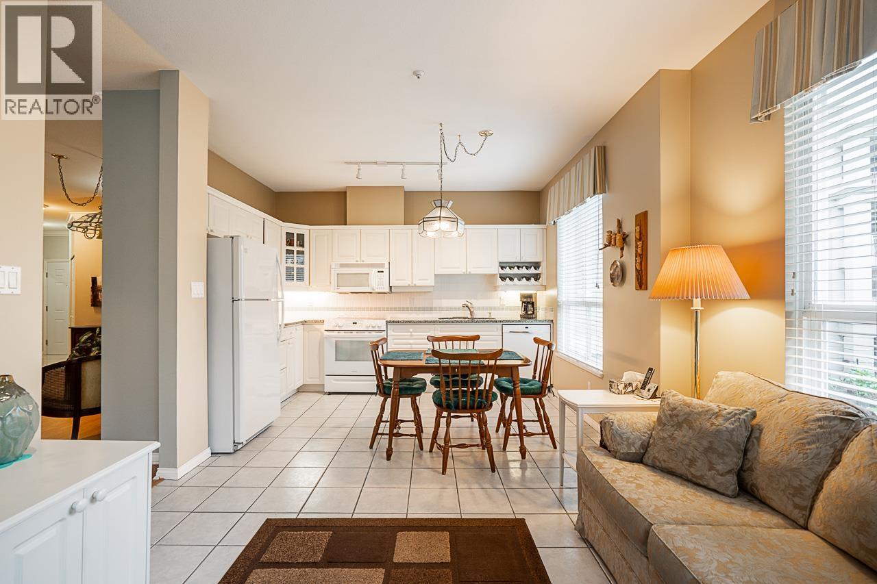 202 3098 Guildford Way, Coquitlam, British Columbia  V3B 7W8 - Photo 14 - R3068153