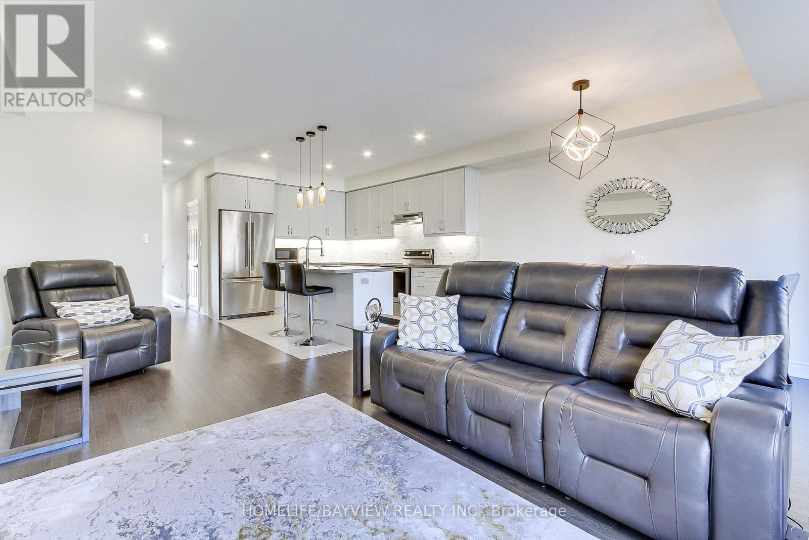 70 Lorne Thomas Place, New Tecumseth, Ontario  L9R 0V8 - Photo 15 - N12471089