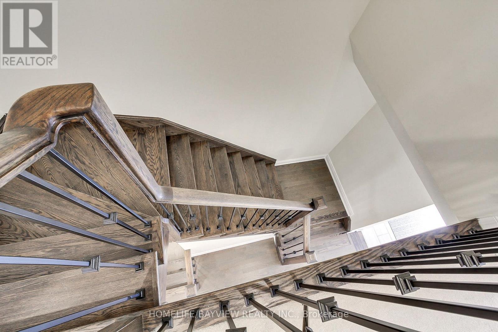 70 Lorne Thomas Place, New Tecumseth, Ontario  L9R 0V8 - Photo 20 - N12471089