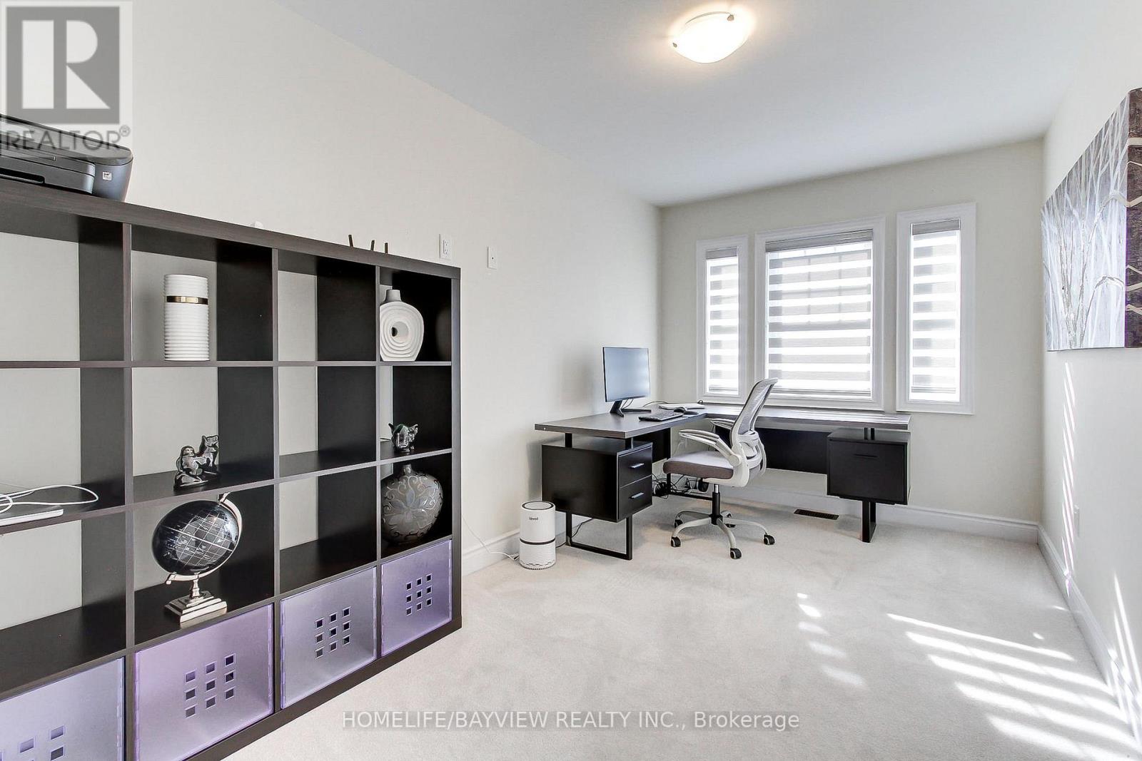 70 Lorne Thomas Place, New Tecumseth, Ontario  L9R 0V8 - Photo 28 - N12471089