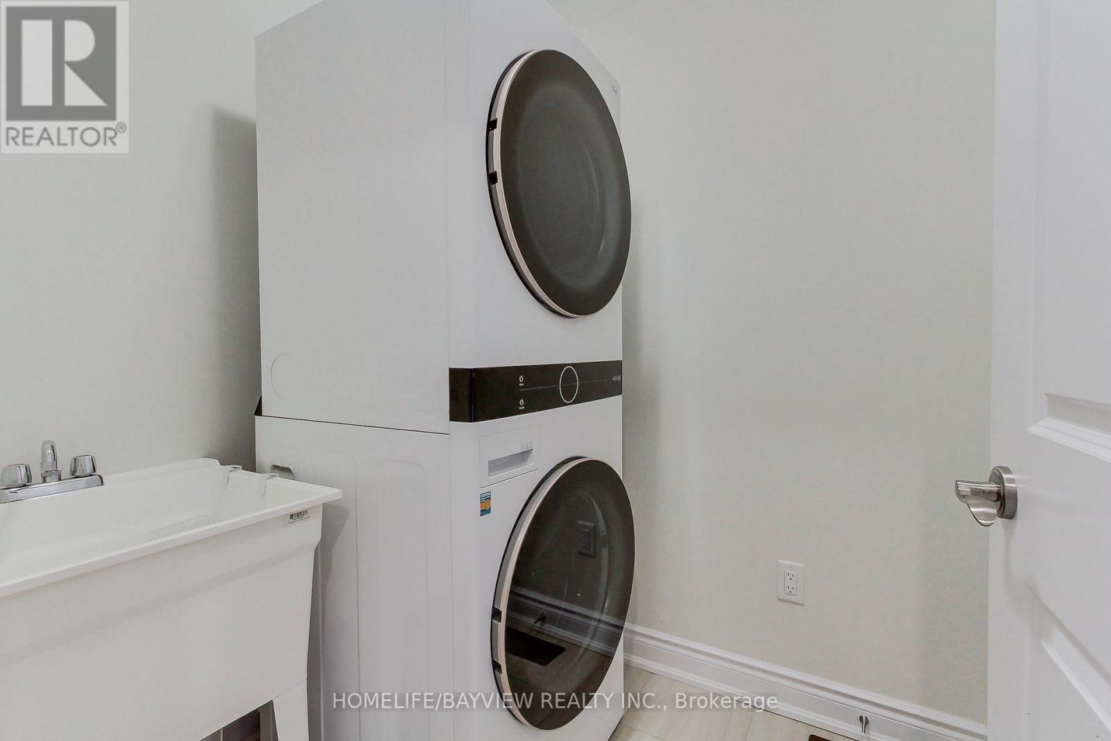 70 Lorne Thomas Place, New Tecumseth, Ontario  L9R 0V8 - Photo 31 - N12471089