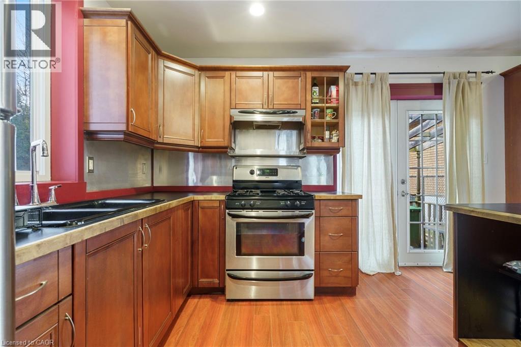 16 Edison Street, Hamilton, Ontario  L8P 1G6 - Photo 15 - 40791033