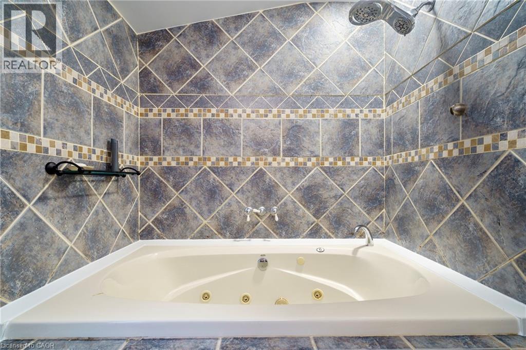 16 Edison Street, Hamilton, Ontario  L8P 1G6 - Photo 25 - 40791033