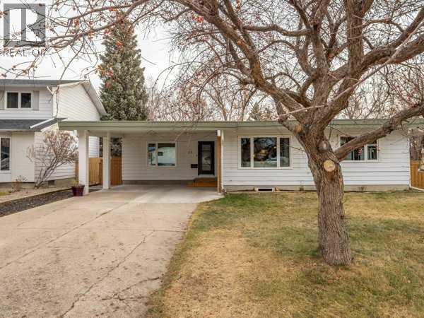25 Nevada Road W, Lethbridge, Alberta  T1K 4A6 - Photo 1 - A2271389
