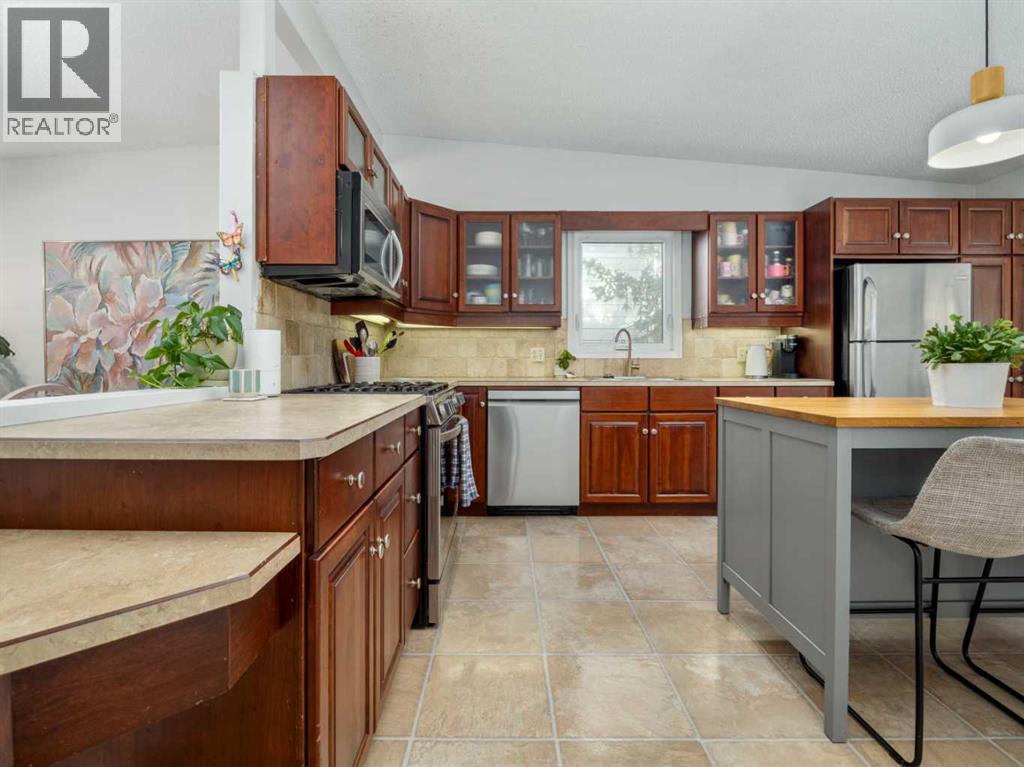 25 Nevada Road W, Lethbridge, Alberta  T1K 4A6 - Photo 17 - A2271389